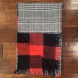 EXPRESS Black White Plaid Buffalo Plaid Reversible Oversized Scarf 27"X 72" NWOT